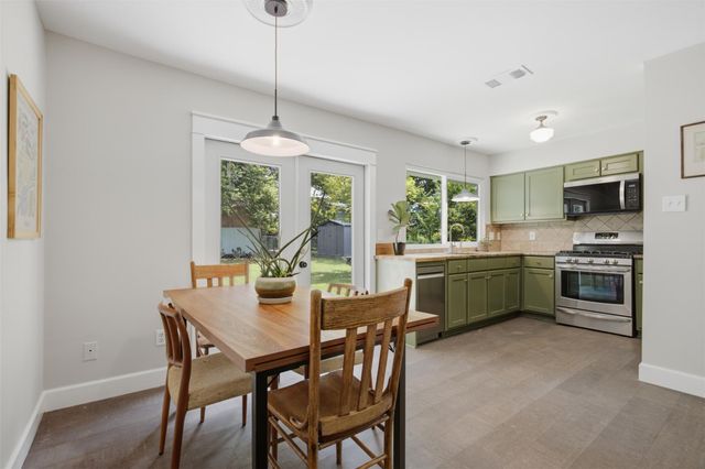 5307 King Henry DR, Austin, TX 78724