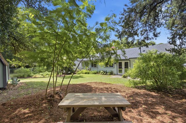 5307 King Henry DR, Austin, TX 78724