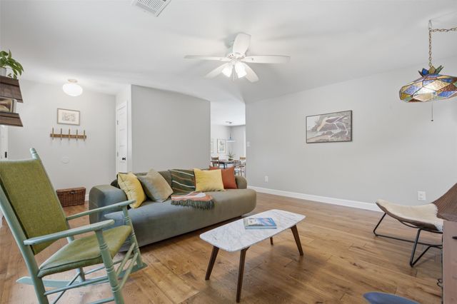 5307 King Henry DR, Austin, TX 78724