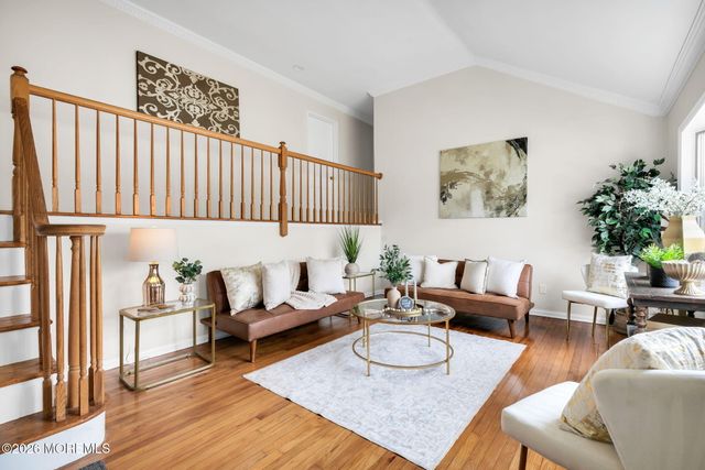 12 Karyn Terrace E, Middletown, NJ 07748