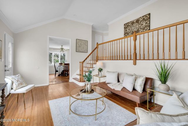 12 Karyn Terrace E, Middletown, NJ 07748