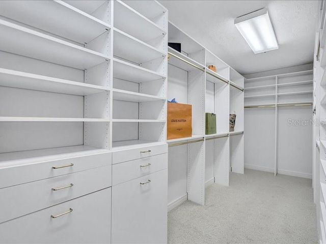 378 GOLDEN GATE POINT 6, Sarasota, FL 34236