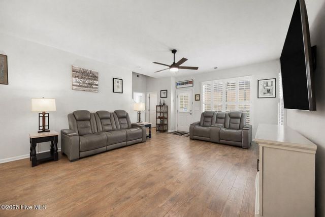 301 Bulkhead Bend, Calabash, NC 28467