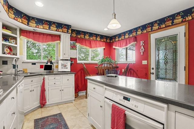 385 Kemper Avenue, Lancaster, OH 43130