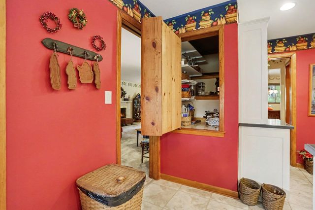 385 Kemper Avenue, Lancaster, OH 43130