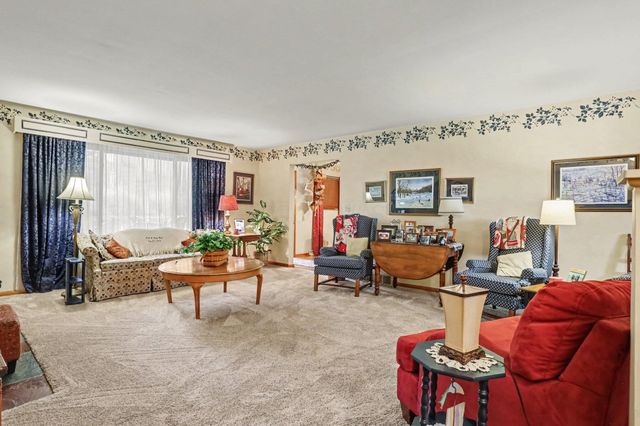 385 Kemper Avenue, Lancaster, OH 43130