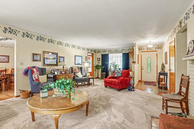 385 Kemper Avenue, Lancaster, OH 43130