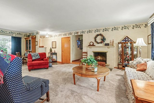 385 Kemper Avenue, Lancaster, OH 43130
