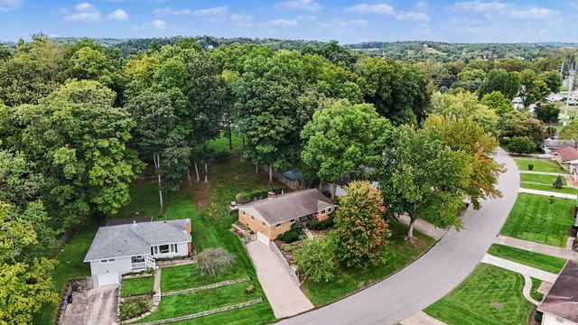 385 Kemper Avenue, Lancaster, OH 43130