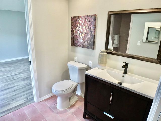 3809 W VASCONIA STREET, Tampa, FL 33629