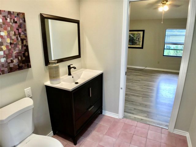 3809 W VASCONIA STREET, Tampa, FL 33629