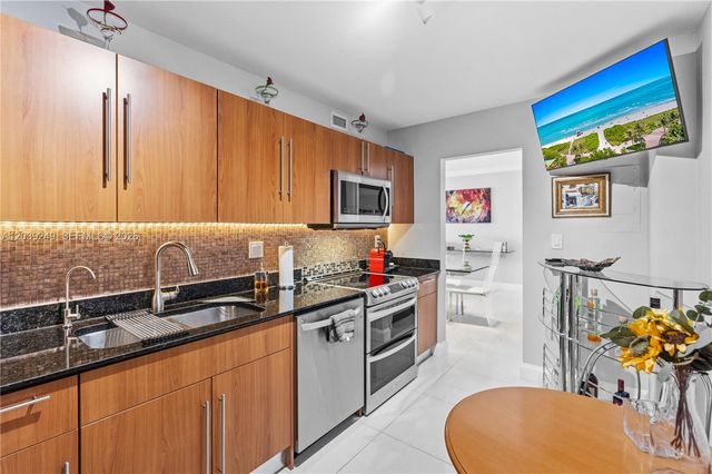 3001 S Ocean Drive 1023, Hollywood, FL 33019