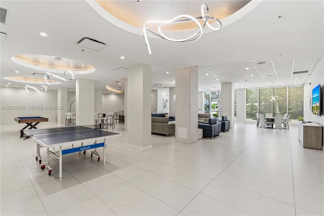 3001 S Ocean Drive 1023, Hollywood, FL 33019