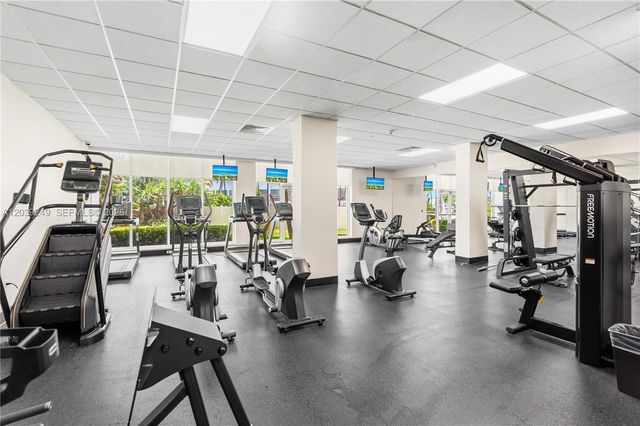 3001 S Ocean Drive 1023, Hollywood, FL 33019