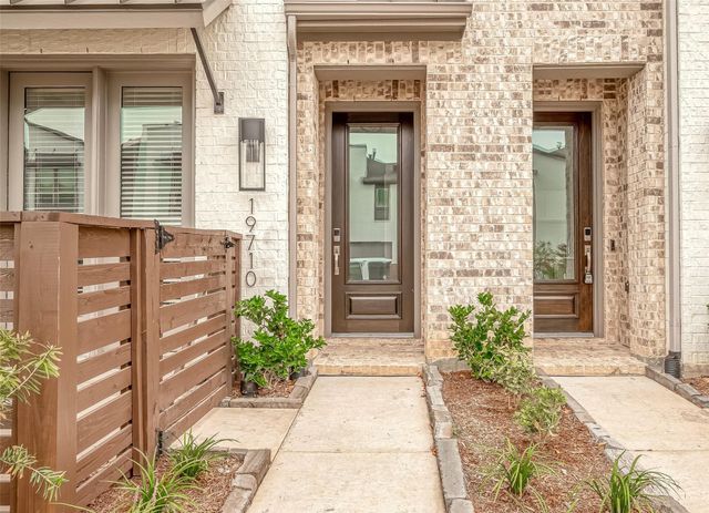 19710 Curved Steel Drive, Cypress, TX 77433