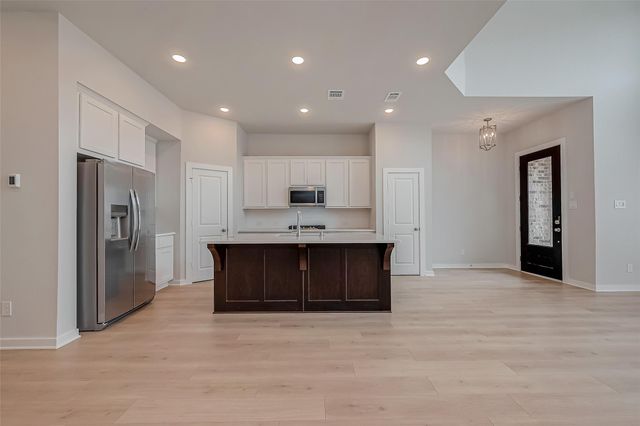 19710 Curved Steel Drive, Cypress, TX 77433