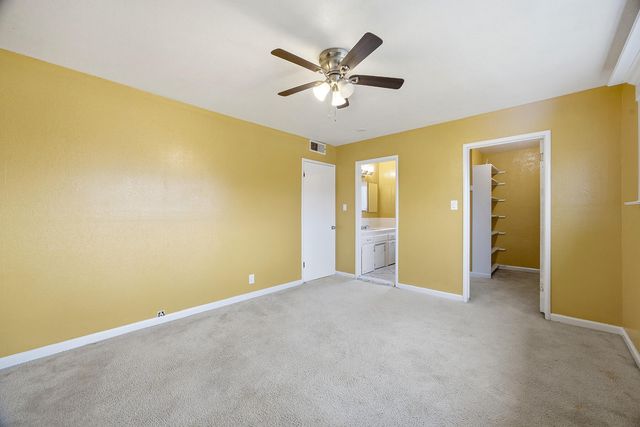 683 N Villa Avenue, Dinuba, CA 93618