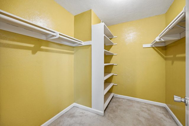 683 N Villa Avenue, Dinuba, CA 93618