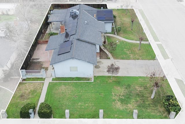 683 N Villa Avenue, Dinuba, CA 93618