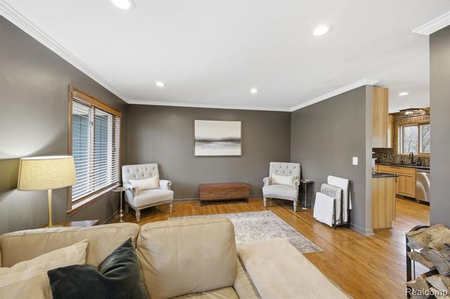 9115 Pine Hill Trail, Fenton, MI 48430