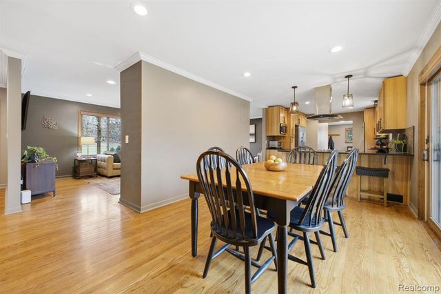 9115 Pine Hill Trail, Fenton, MI 48430