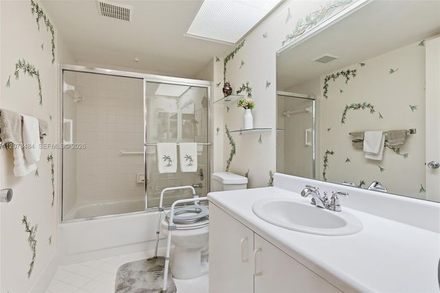 13701 SW 12th Street 311A, Pembroke Pines, FL 33027