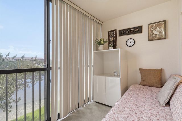 13701 SW 12th Street 311A, Pembroke Pines, FL 33027