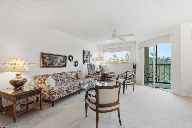 13701 SW 12th Street 311A, Pembroke Pines, FL 33027