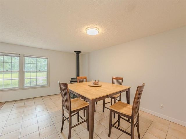 880 Virginia Court SE, Conyers, GA 30094