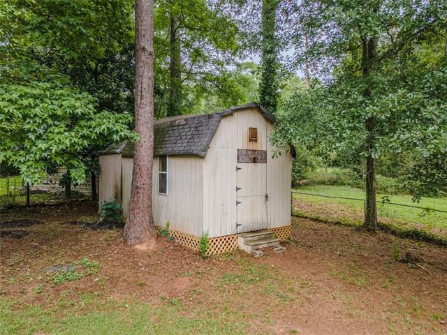 880 Virginia Court SE, Conyers, GA 30094
