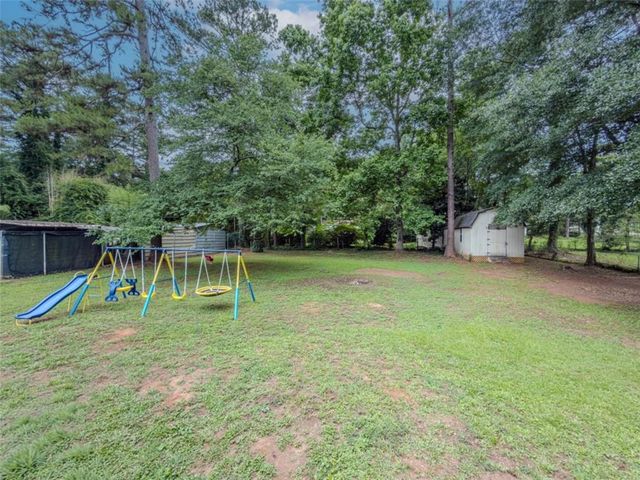 880 Virginia Court SE, Conyers, GA 30094