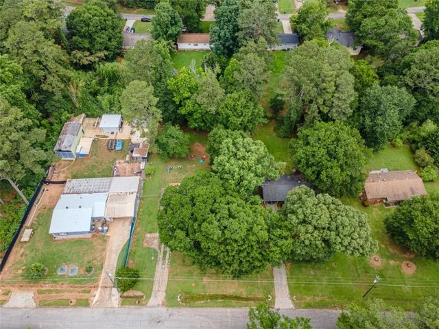 880 Virginia Court SE, Conyers, GA 30094