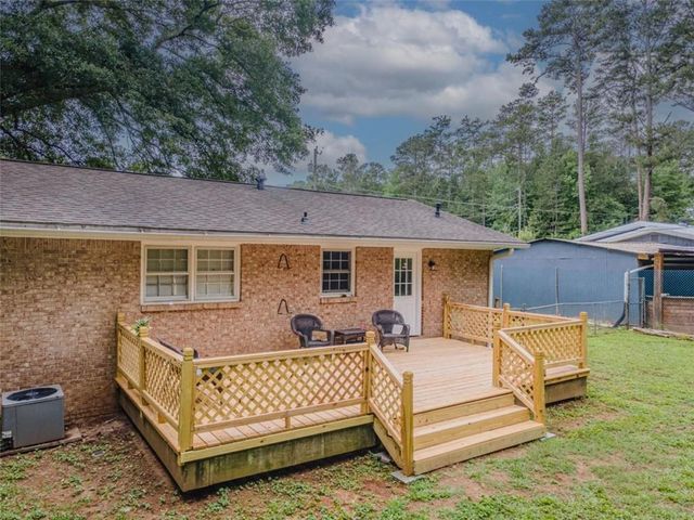 880 Virginia Court SE, Conyers, GA 30094