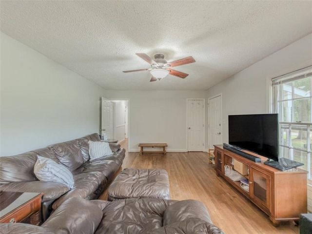 880 Virginia Court SE, Conyers, GA 30094