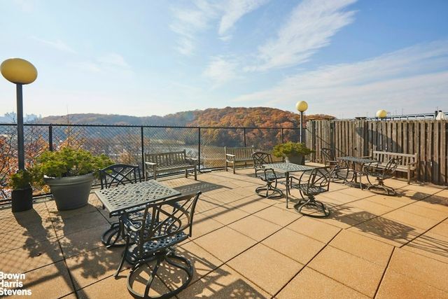 2400 Johnson Ave Apt 12F, New York City, NY 10463