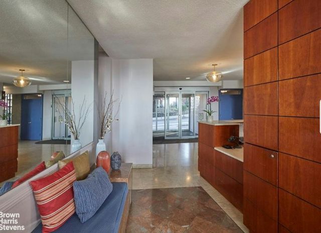 2400 Johnson Ave Apt 12F, New York City, NY 10463