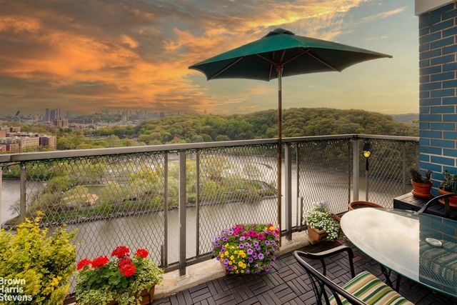 2400 Johnson Ave Apt 12F, New York City, NY 10463