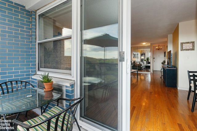 2400 Johnson Ave Apt 12F, New York City, NY 10463