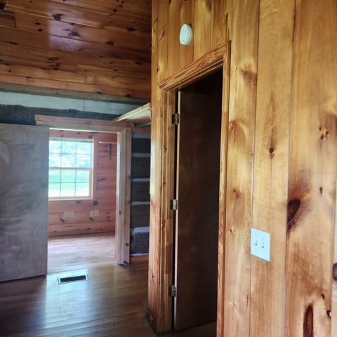 145 Mrs Gower Rd, Lawrenceburg, TN 38464