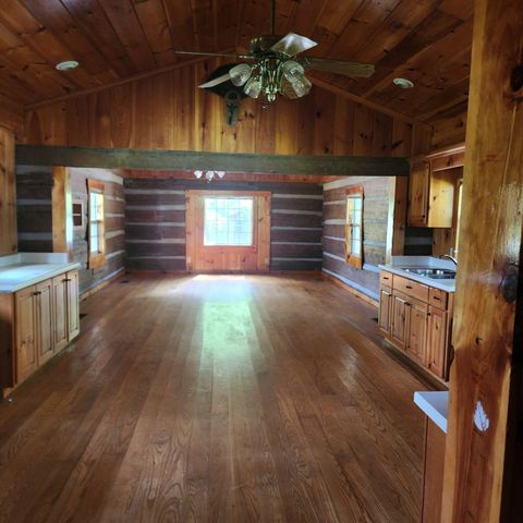 145 Mrs Gower Rd, Lawrenceburg, TN 38464