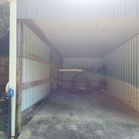 145 Mrs Gower Rd, Lawrenceburg, TN 38464
