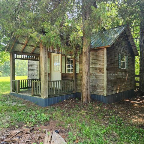 145 Mrs Gower Rd, Lawrenceburg, TN 38464
