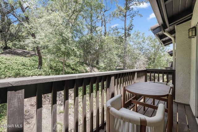 5473 Spanish Oak Lane G, Oak Park, CA 91377