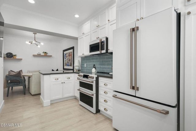 5473 Spanish Oak Lane G, Oak Park, CA 91377