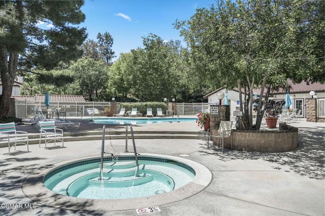 5473 Spanish Oak Lane G, Oak Park, CA 91377