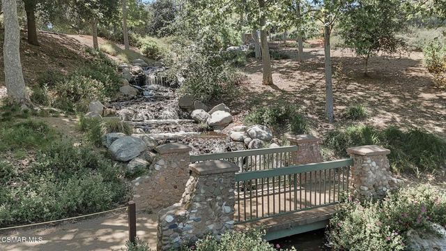 5473 Spanish Oak Lane G, Oak Park, CA 91377