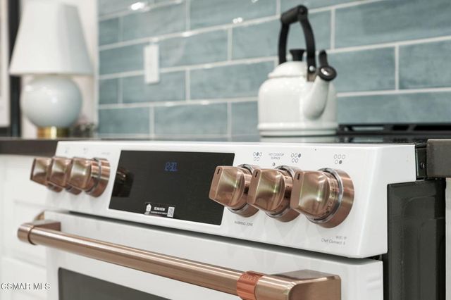 5473 Spanish Oak Lane G, Oak Park, CA 91377