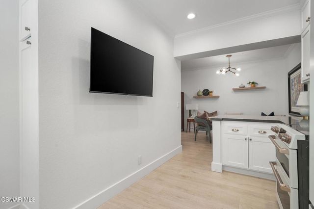 5473 Spanish Oak Lane G, Oak Park, CA 91377