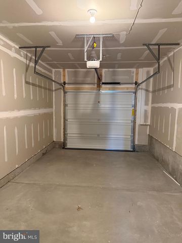 777 PLATINUM DR, Phoenixville, PA 19460