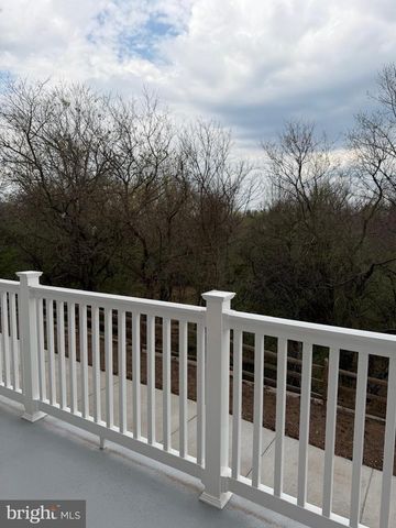 777 PLATINUM DR, Phoenixville, PA 19460